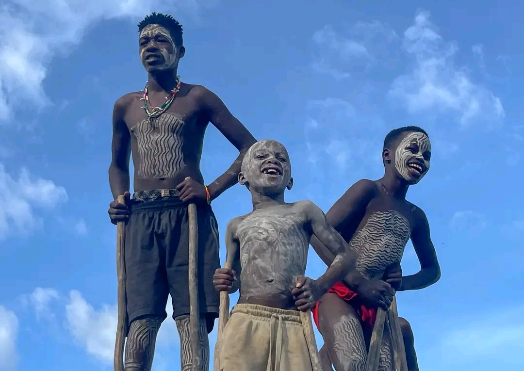 Explore Omo Valley and Danakil Depression With 4×4 Ethiopia Tours.